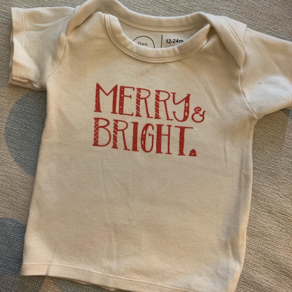 Finn + Emma “Merry & Bright” graphic tee. Size 12-24 mo.